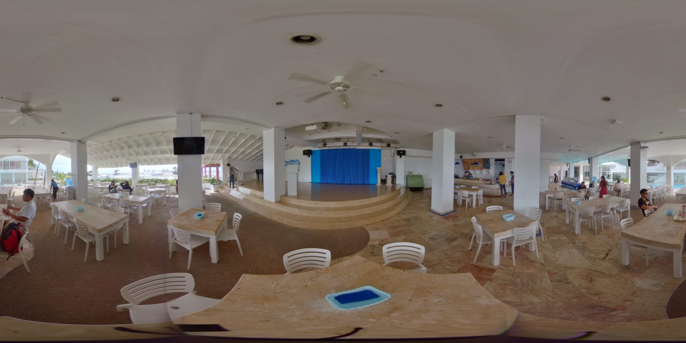 Qq English シーフロント校 札幌からフィリピン留学 セブ島留学 サンフレンズ留学センター