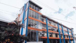 PINES – メインキャンパス